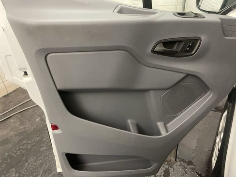 Used 2019 Ford Transit 350 XLT RWD image 13