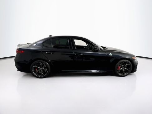 Used 2023 Alfa Romeo Giulia Quadrifoglio RWD image 4