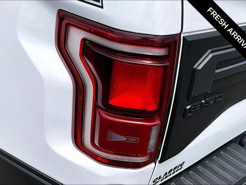 Used 2019 Ford F150 Raptor w/ Equipment Group 802A Luxury AWD/4WD image 23
