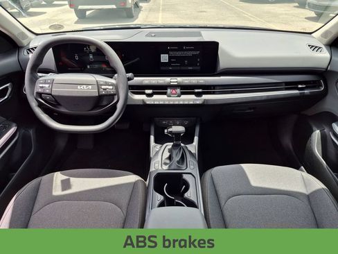 Used 2025 Kia K4 FWD image 26