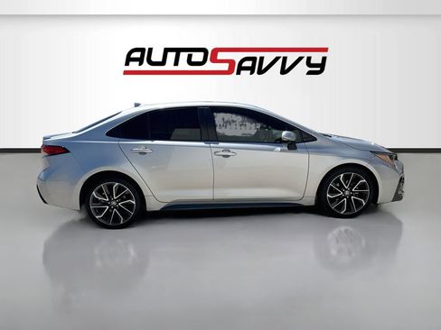 Used 2020 Toyota Corolla XSE image 8