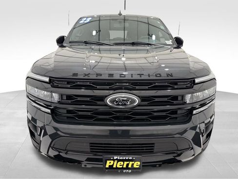 Used 2023 Ford Expedition Max Limited image 10