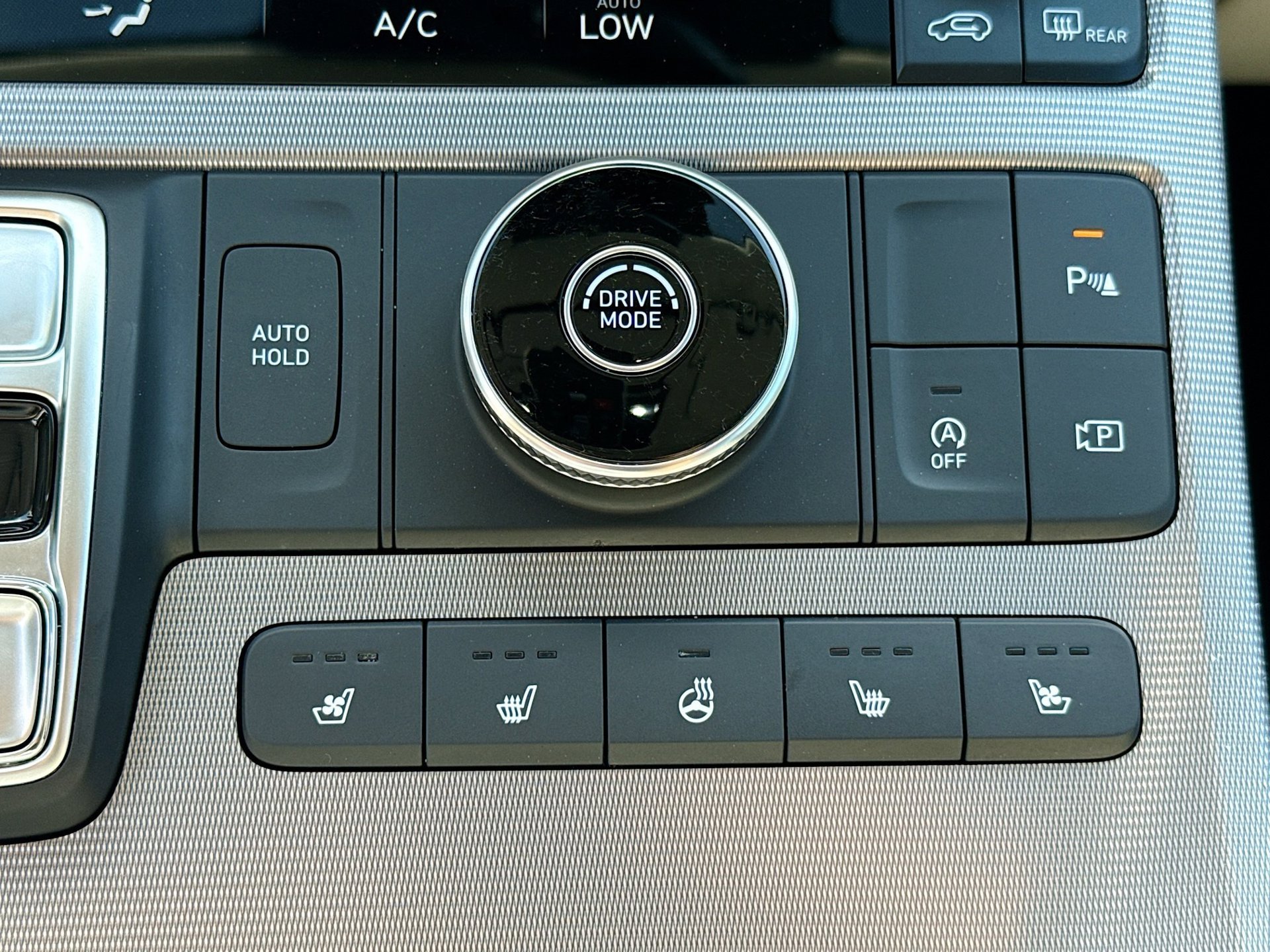Used 2025 Hyundai Palisade Calligraphy FWD image 28