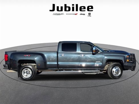 Used 2019 Chevrolet Silverado 3500 High Country w/ Duramax Plus Package image 34