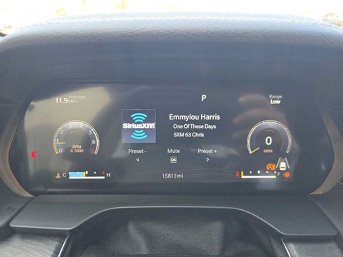 Used 2022 Jeep Grand Cherokee Limited RWD image 24