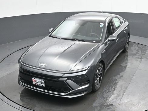 New 2026 Hyundai Sonata Blue FWD image 35