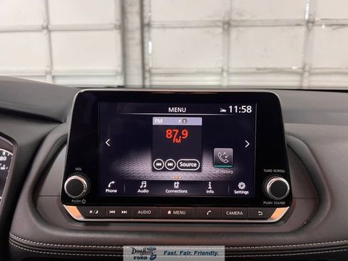 Used 2025 Nissan Rogue SV AWD/4WD image 42