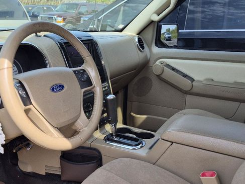 Used 2008 Ford Explorer Sport Trac Limited AWD/4WD image 7