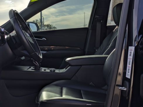 Used 2019 Cadillac XT4 Sport w/ Cold Weather Package image 19