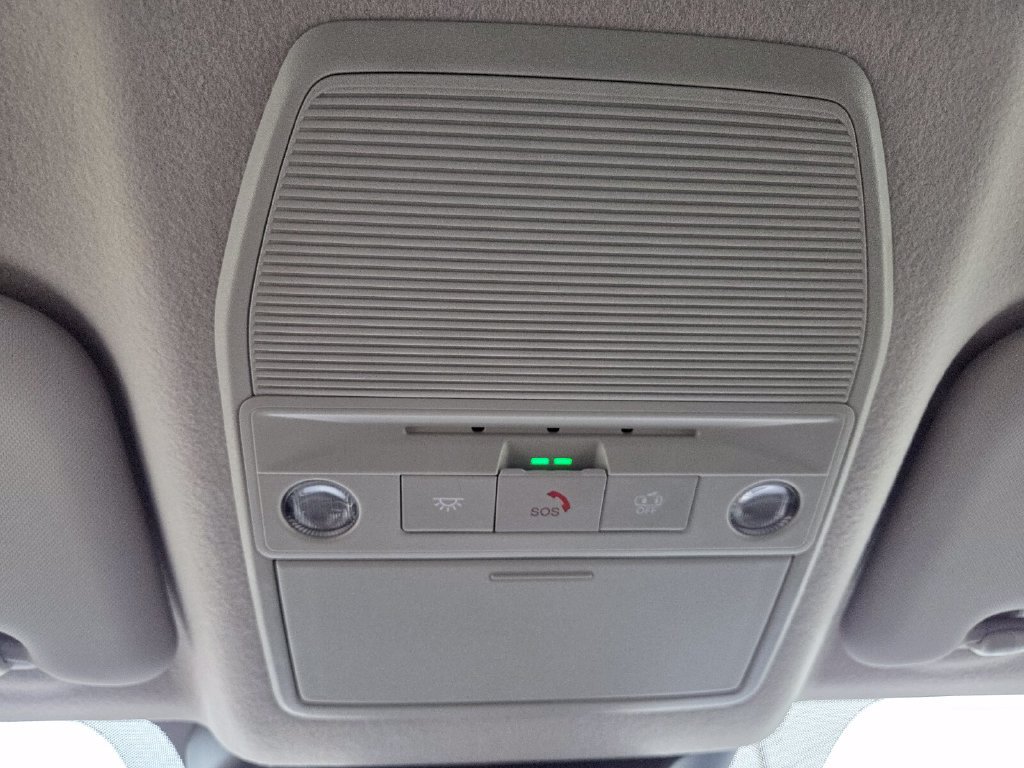 Used 2026 Nissan Kicks SR FWD image 19