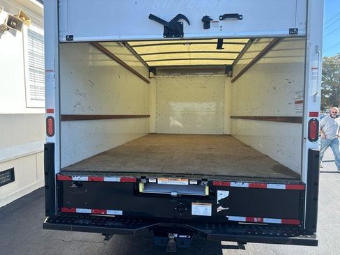 Used 2021 GMC Savana 3500 Extended w/ Power Convenience Package image 16