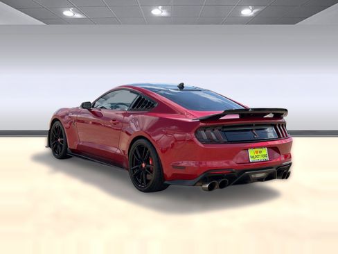 Used 2021 Ford Mustang Shelby GT500 w/ Technology Package RWD image 3
