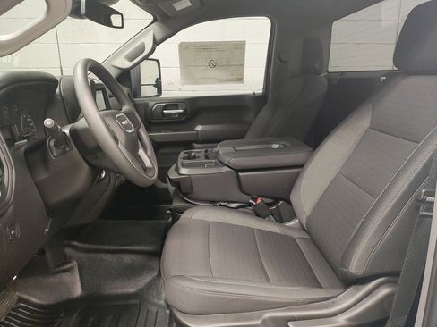 New 2025 GMC Sierra 2500 Pro w/ Convenience Package image 19