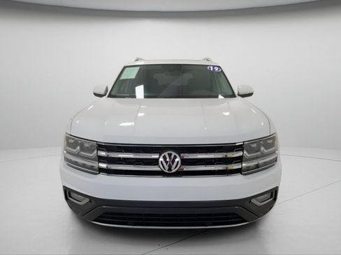 Used 2019 Volkswagen Atlas SEL AWD/4WD image 2