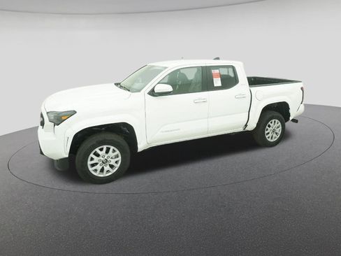 New 2025 Toyota Tacoma SR5 AWD/4WD image 2
