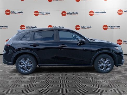 New 2026 Honda HR-V LX image 4