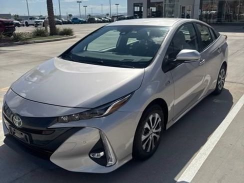 Certified 2022 Toyota Prius Prime Limited FWD image 1