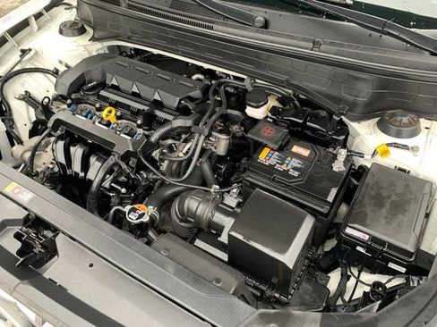 Certified 2023 Hyundai Venue Limited FWD image 27