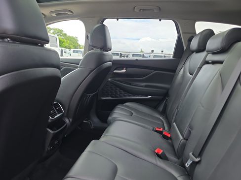 Used 2020 Hyundai Santa Fe SEL AWD/4WD image 16