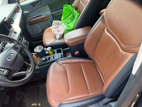 Used 2023 Ford Maverick Lariat FWD image 7
