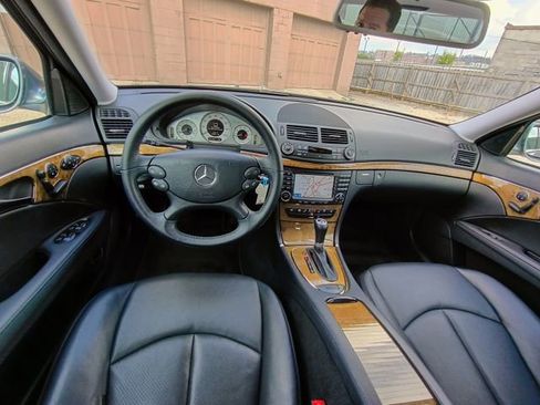 Used 2007 Mercedes-Benz E 350 Sedan image 25