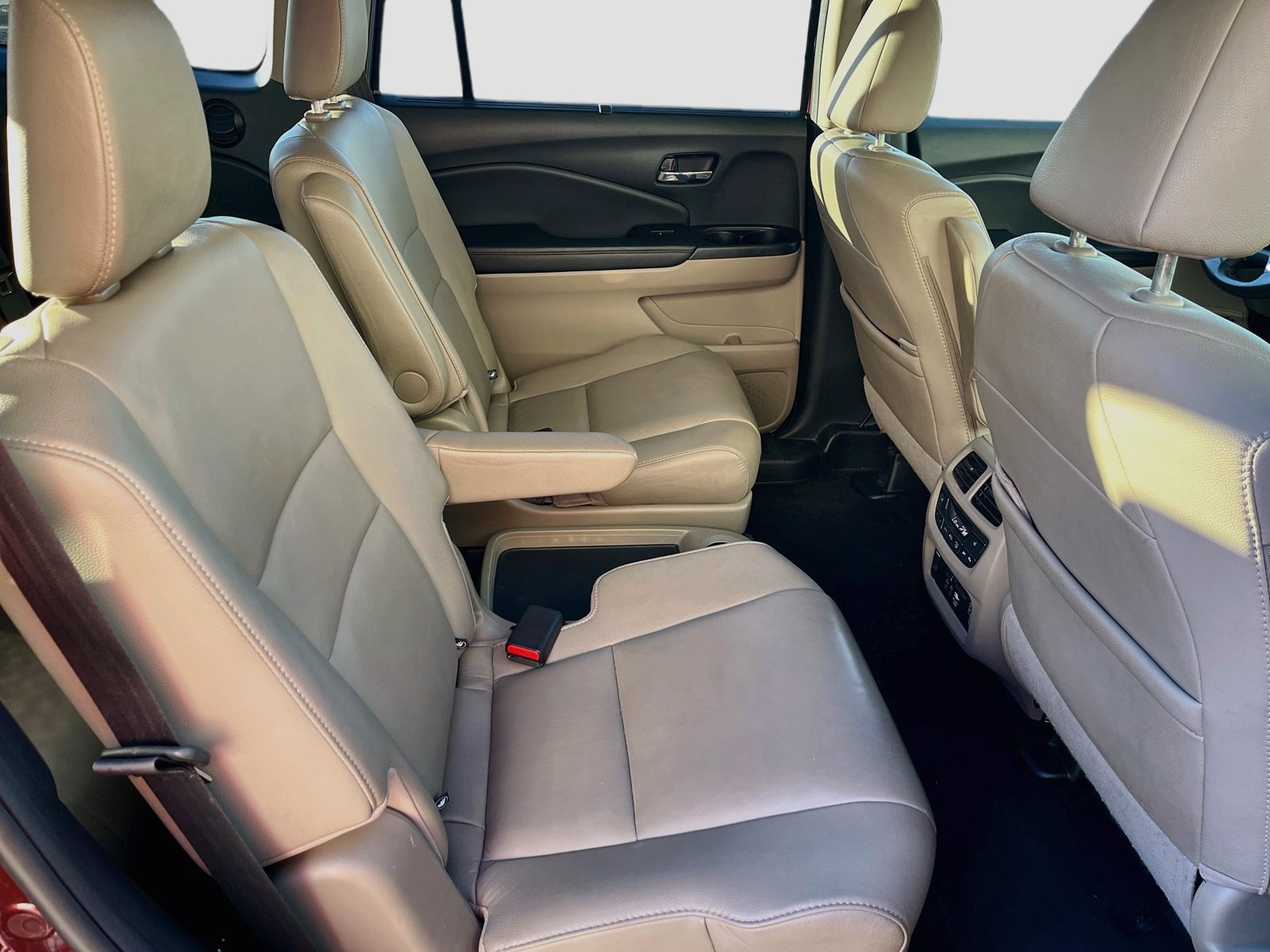 Used 2022 Honda Pilot Touring image 30