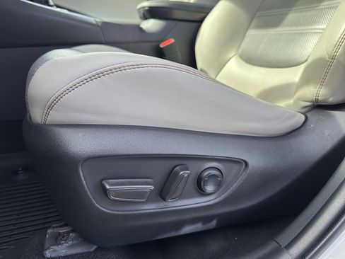 Certified 2020 Toyota RAV4 Limited image 13