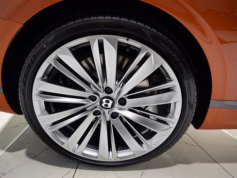 Used 2024 Bentley Continental GT Mulliner AWD/4WD image 36