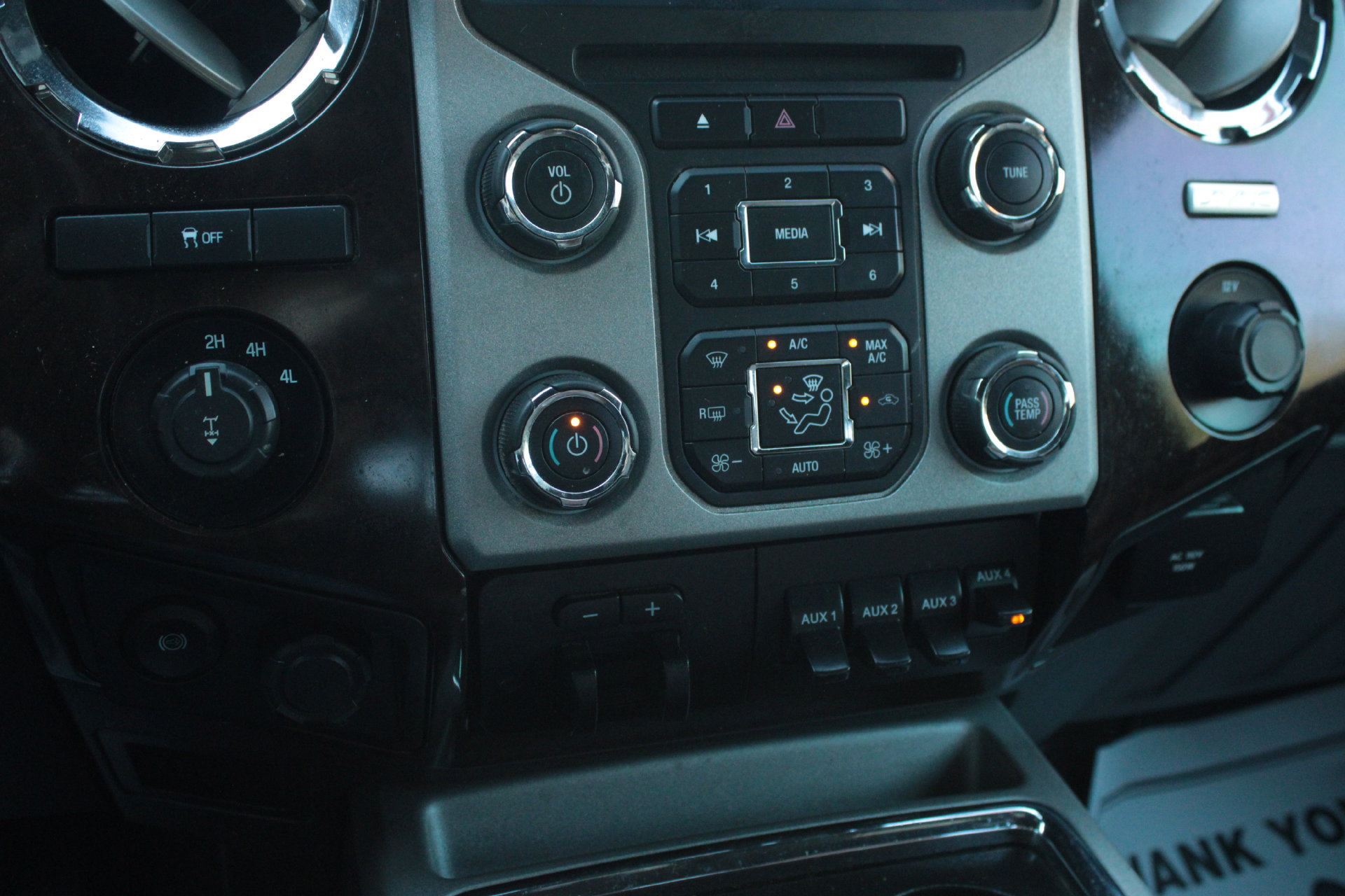 Used 2015 Ford F250 Platinum AWD/4WD image 43