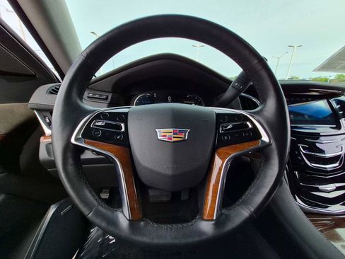 Used 2016 Cadillac Escalade Luxury AWD/4WD image 22