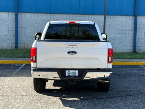 Used 2018 Ford F150 Lariat w/ Equipment Group 502A Luxury image 6