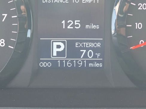 Used 2015 Toyota Sienna LE image 37