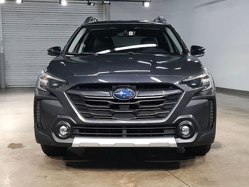 Used 2023 Subaru Outback Limited XT AWD/4WD image 2