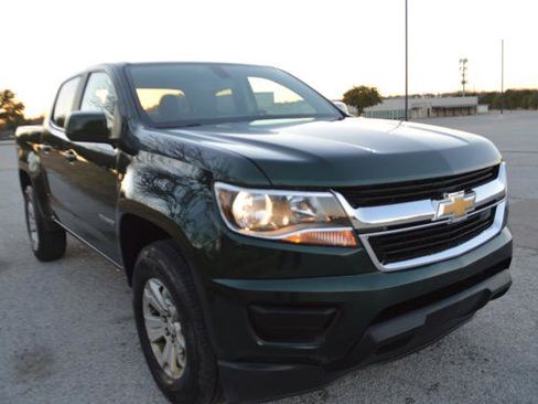 Used 2015 Chevrolet Colorado LT image 2
