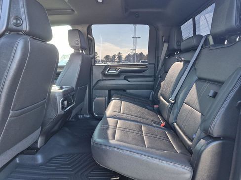 Used 2024 Chevrolet Silverado 2500 High Country w/ High Country Premium Package image 29
