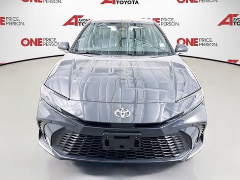 Certified 2025 Toyota Camry SE image 2