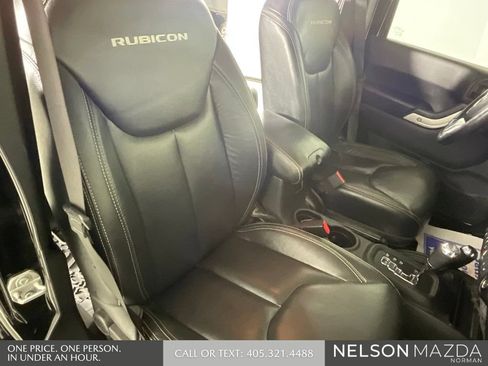 Used 2017 Jeep Wrangler Unlimited Rubicon AWD/4WD image 26