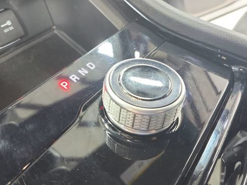 Used 2023 Jeep Grand Cherokee L Laredo RWD image 29