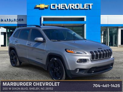 Used 2016 Jeep Cherokee Latitude w/ Comfort/Convenience Group