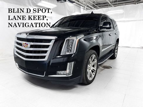 Used 2017 Cadillac Escalade Luxury AWD/4WD image 1