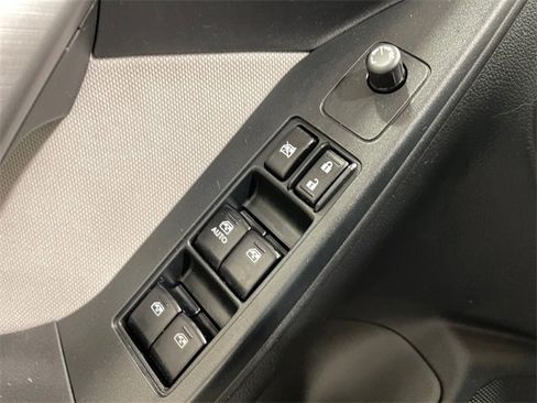 Used 2015 Subaru Forester 2.5i Premium w/ All-Weather Package image 26