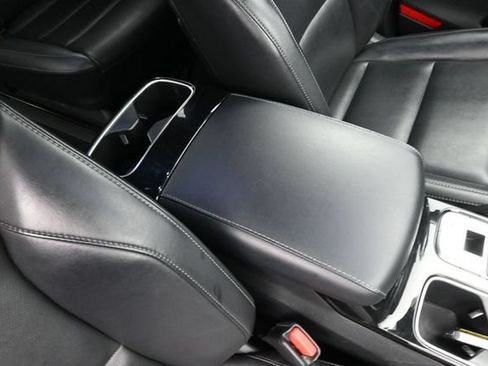 Used 2025 Kia Telluride S AWD/4WD image 36