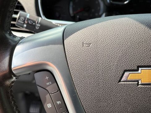 Used 2017 Chevrolet Traverse LT w/ Style and Technology Package AWD/4WD image 13
