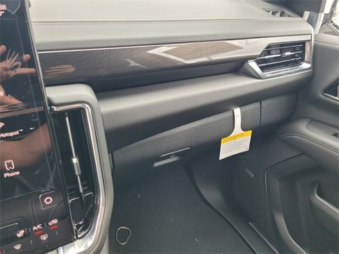 New 2026 GMC Yukon Elevation image 27