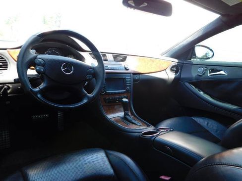 Used 2008 Mercedes-Benz CLS 63 AMG w/ P2 Pkg image 31