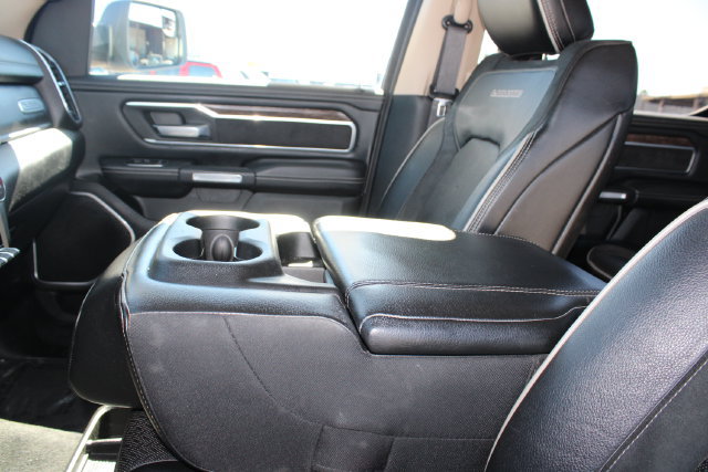 Used 2019 RAM 1500 Laramie AWD/4WD image 37