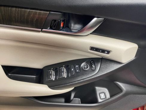 Used 2022 Honda Accord Touring image 20