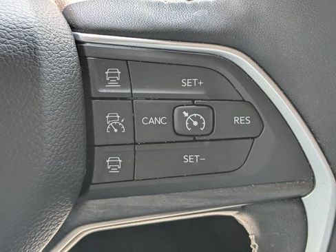 Used 2023 Jeep Grand Cherokee L Limited w/ Black Appearance Package RWD image 25