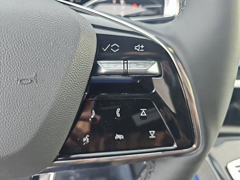 New 2026 Cadillac Optiq Sport 2 image 17