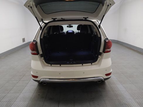 Used 2017 Dodge Journey Crossroad AWD/4WD image 29